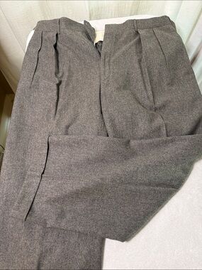 Ralph Lauren Classic Pleated Gray Dress Pants